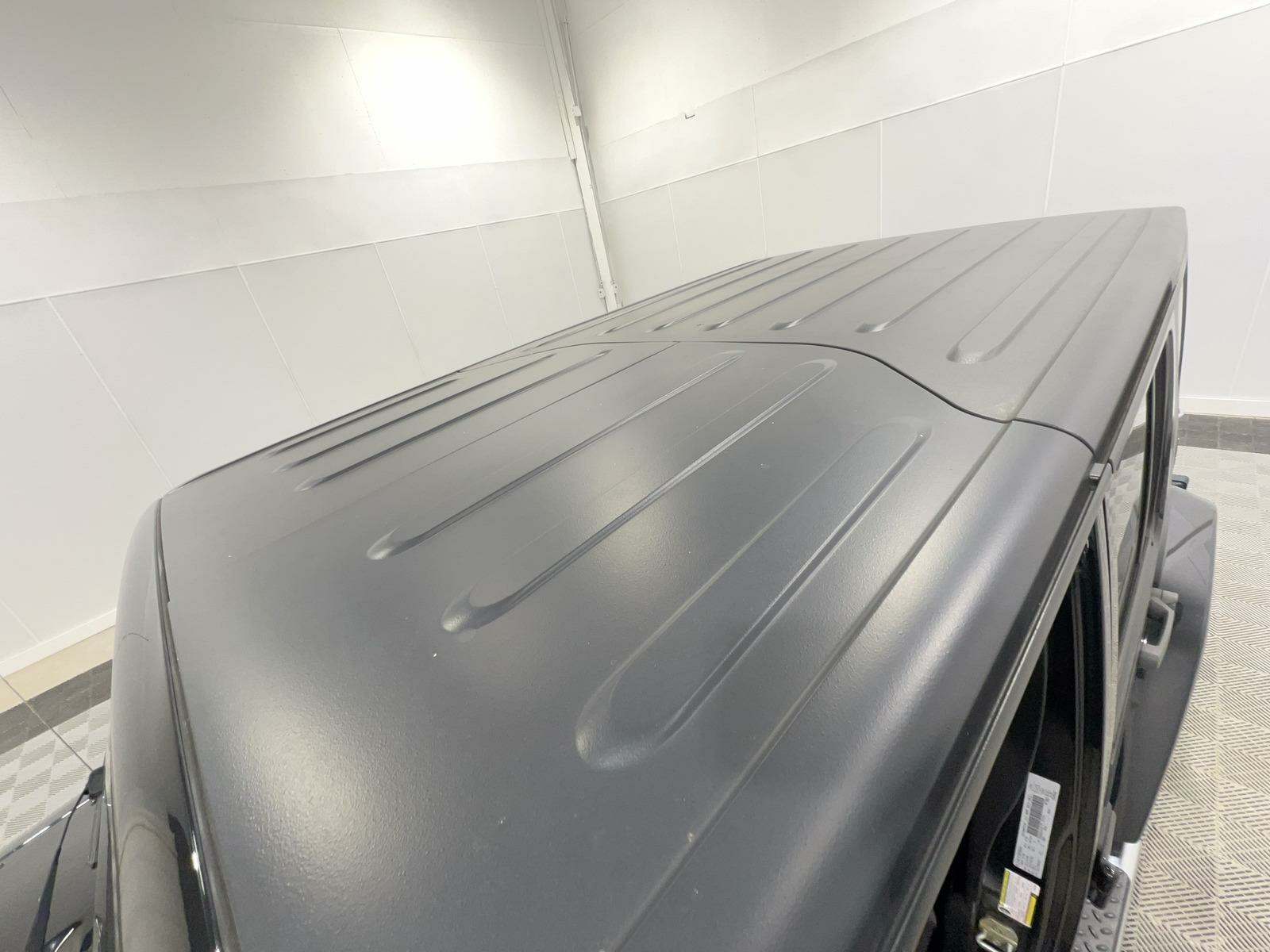 2016 Jeep Wrangler Sahara AWD