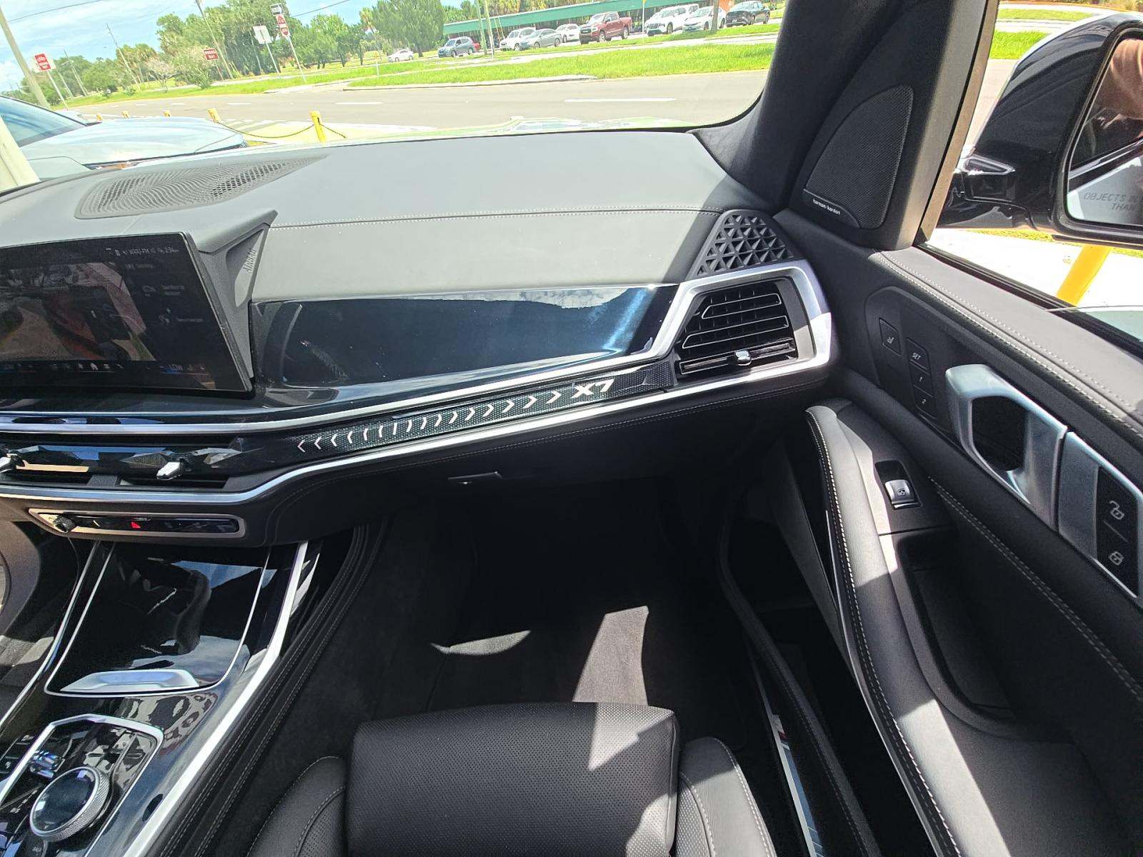 2024 BMW X7 xDrive40i AWD