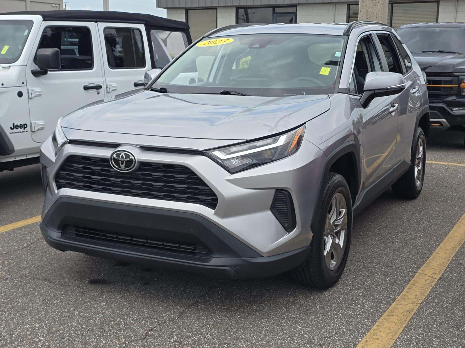 2023 Toyota RAV4 XLE FWD