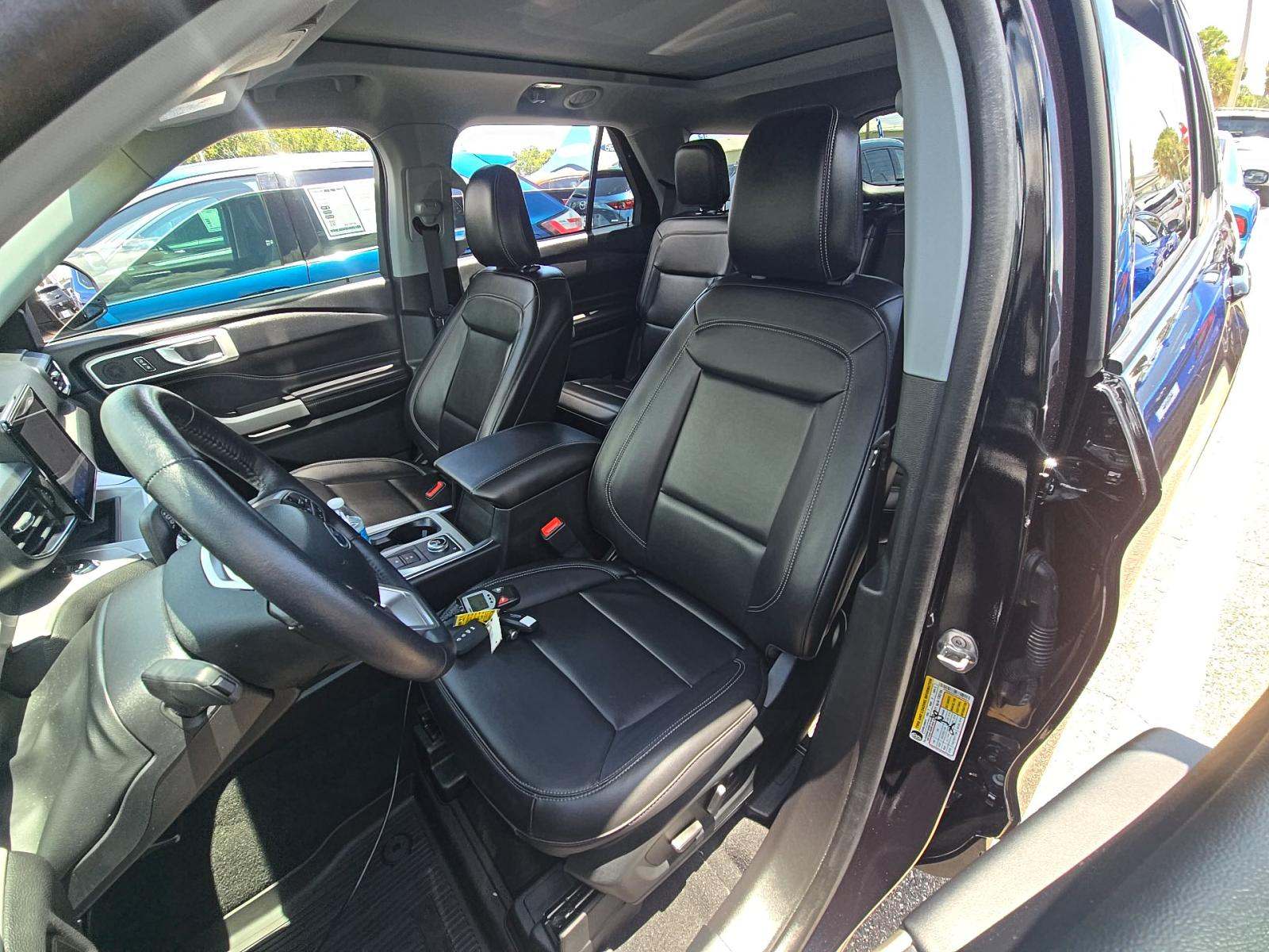 2023 Ford Explorer XLT AWD