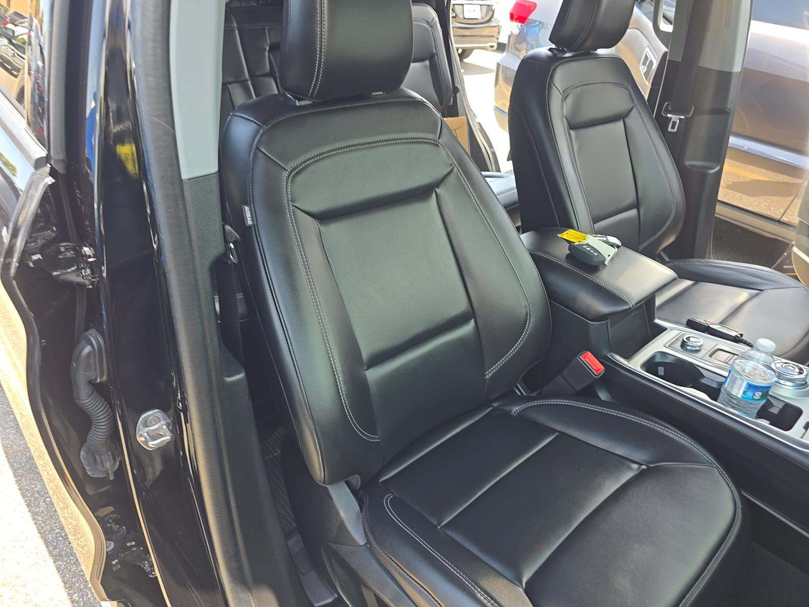 2023 Ford Explorer XLT AWD