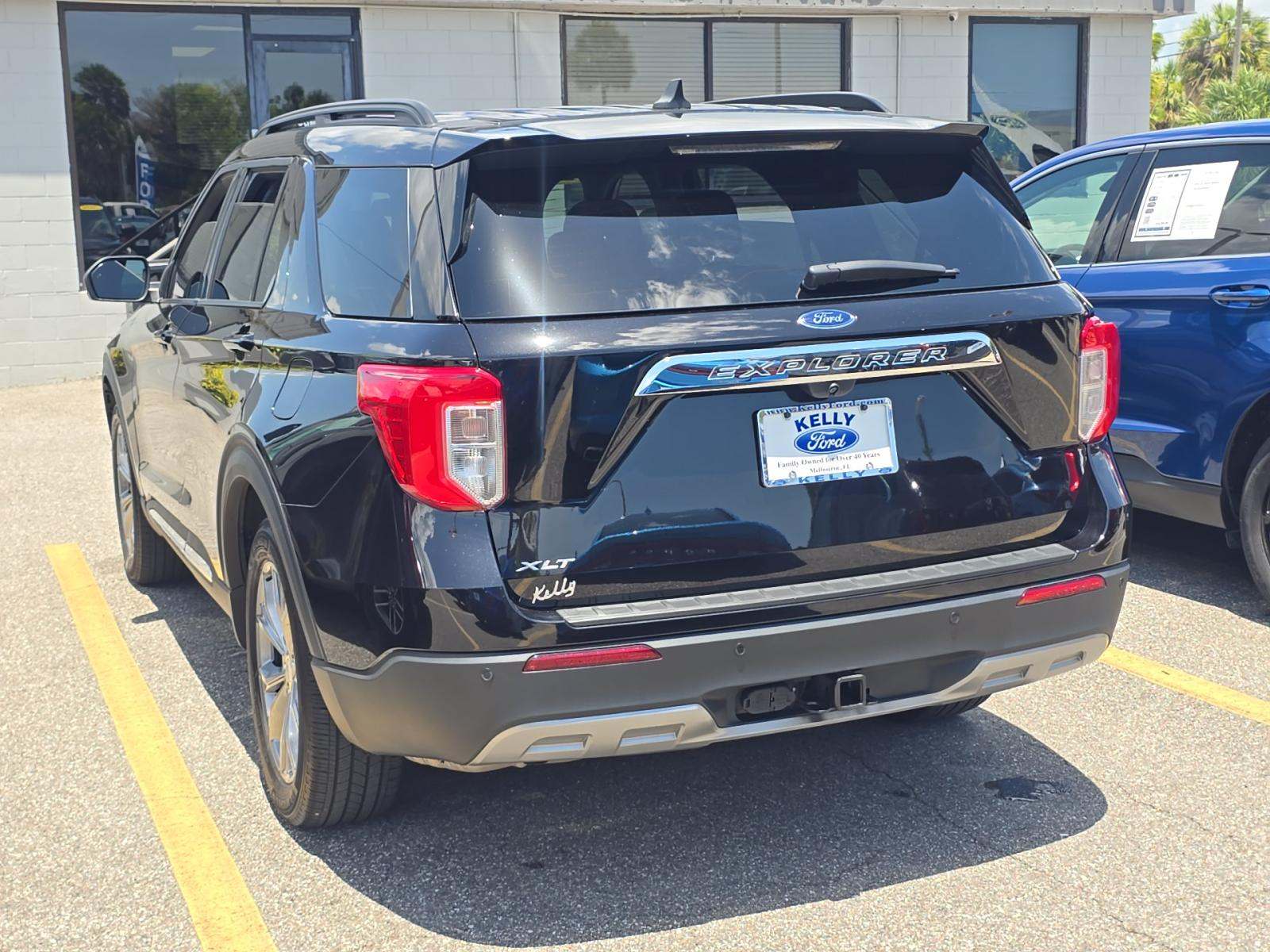 2023 Ford Explorer XLT AWD