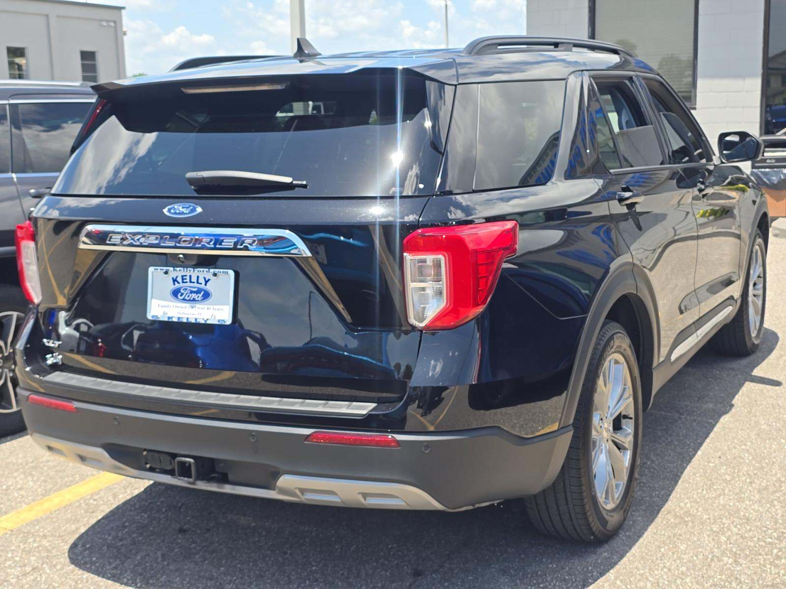 2023 Ford Explorer XLT AWD