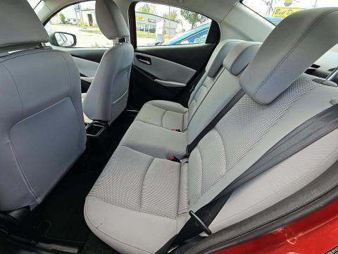 2019 Toyota Yaris LE FWD