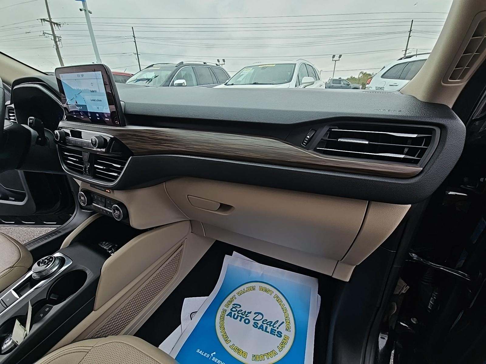 2020 Ford Escape Hybrid Titanium FWD