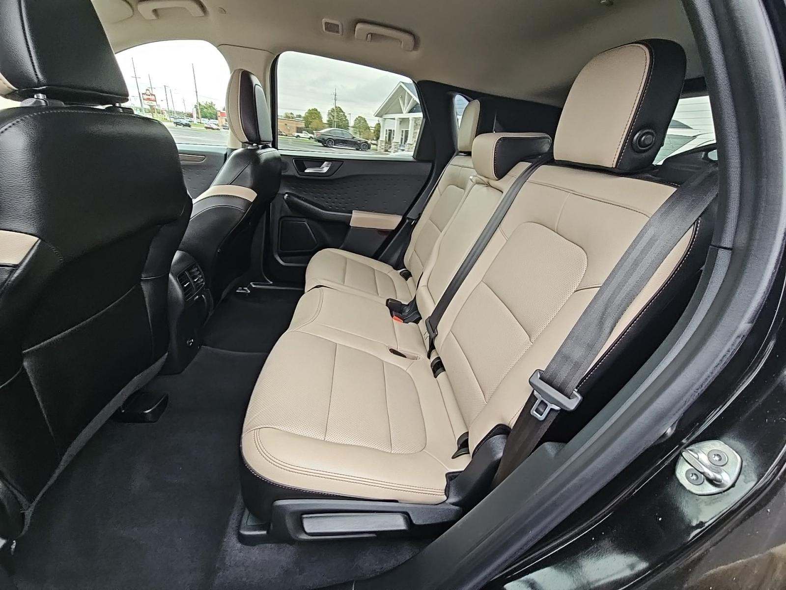 2020 Ford Escape Hybrid Titanium FWD