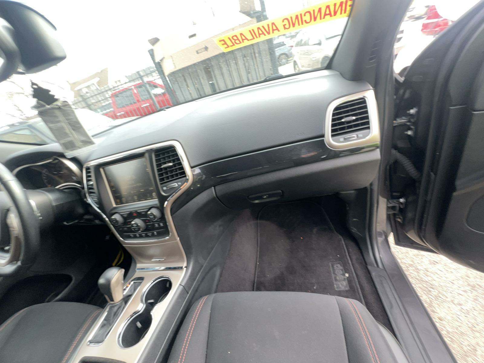 2017 Jeep Grand Cherokee 75th Anniversary Edition AWD