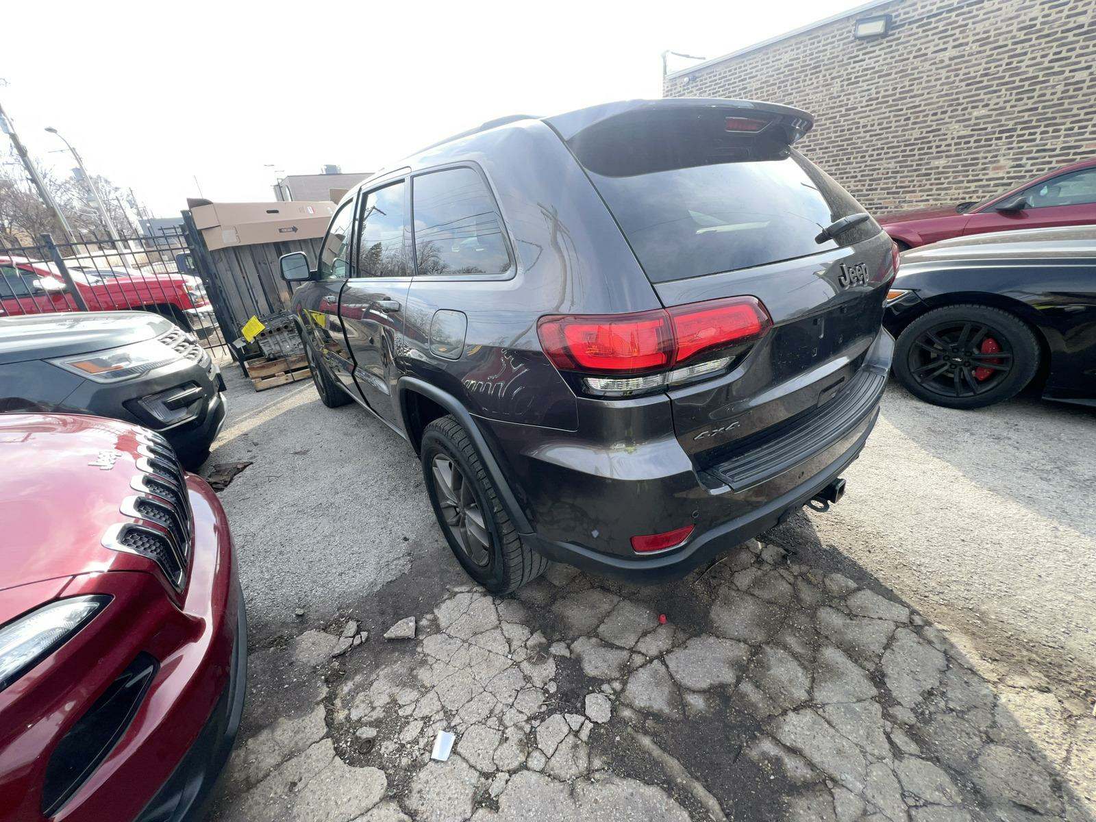2017 Jeep Grand Cherokee 75th Anniversary Edition AWD