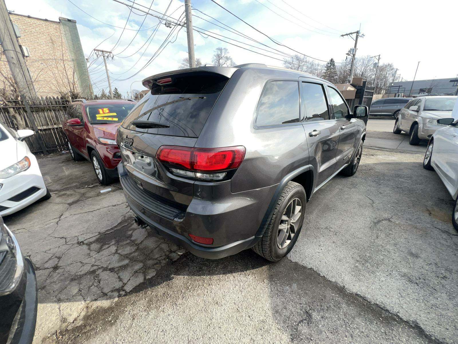 2017 Jeep Grand Cherokee 75th Anniversary Edition AWD