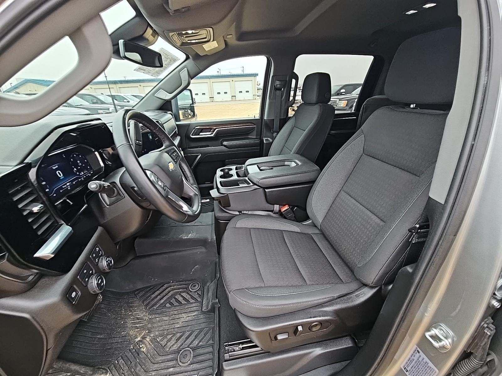 2025 Chevrolet Silverado 2500HD LT AWD