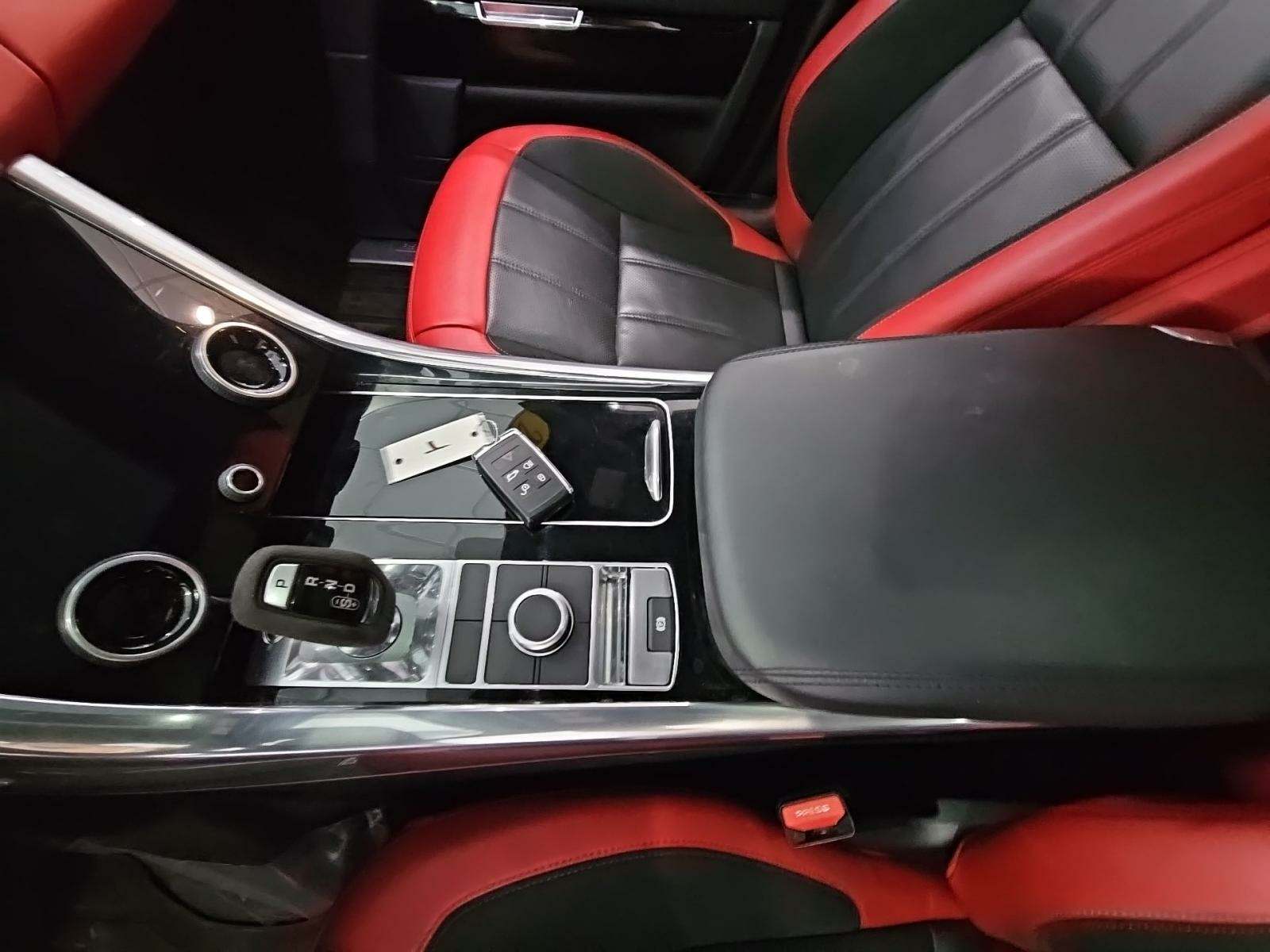 2020 Land Rover Range Rover Sport HST AWD