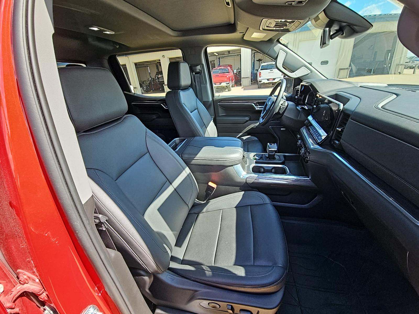 2023 Chevrolet Silverado 1500 LTZ AWD