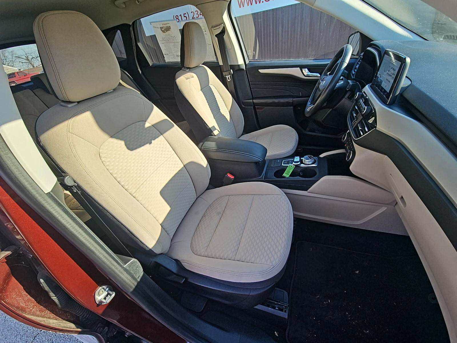 2021 Ford Escape Hybrid SE AWD