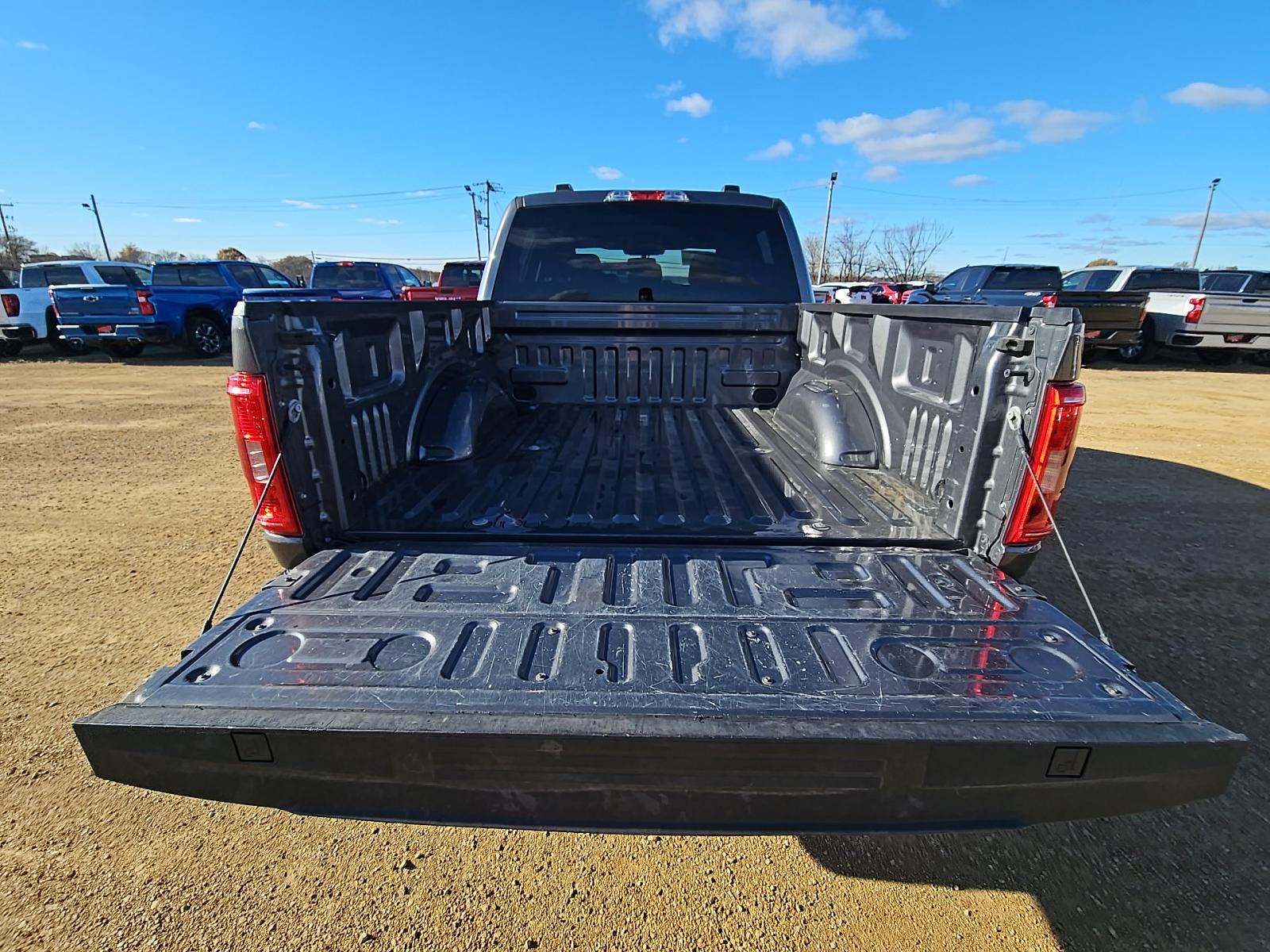 2022 Ford F-150 XL AWD