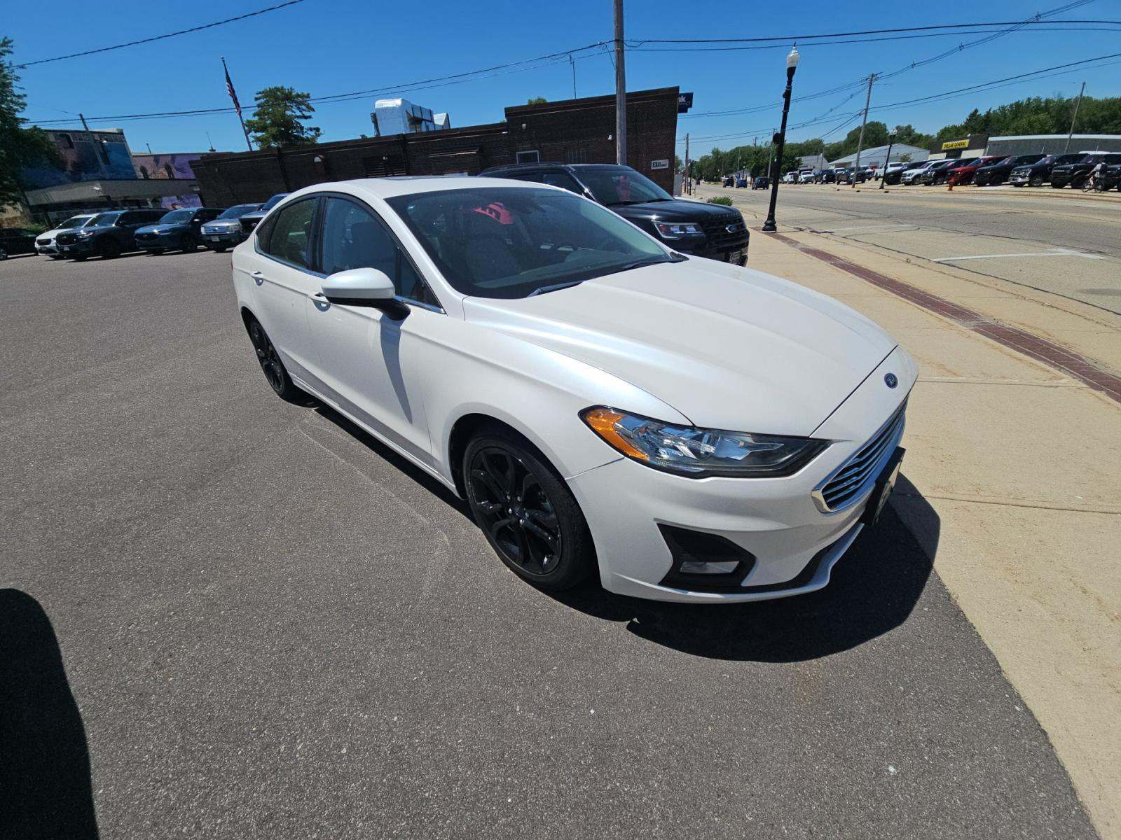 FORD FUSION - 4