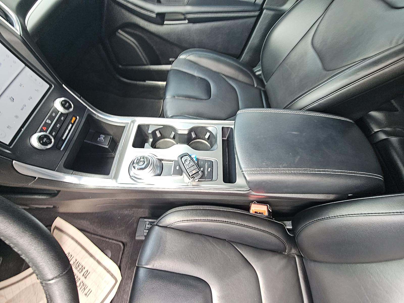 2022 Ford Edge Titanium AWD