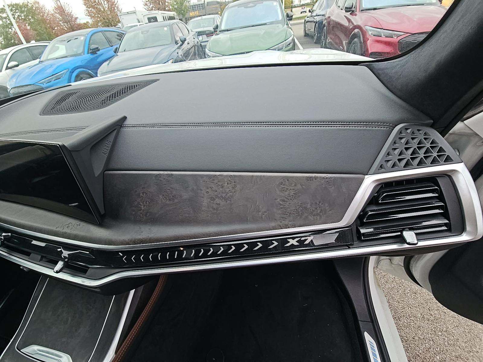 2023 BMW X7 xDrive40i AWD