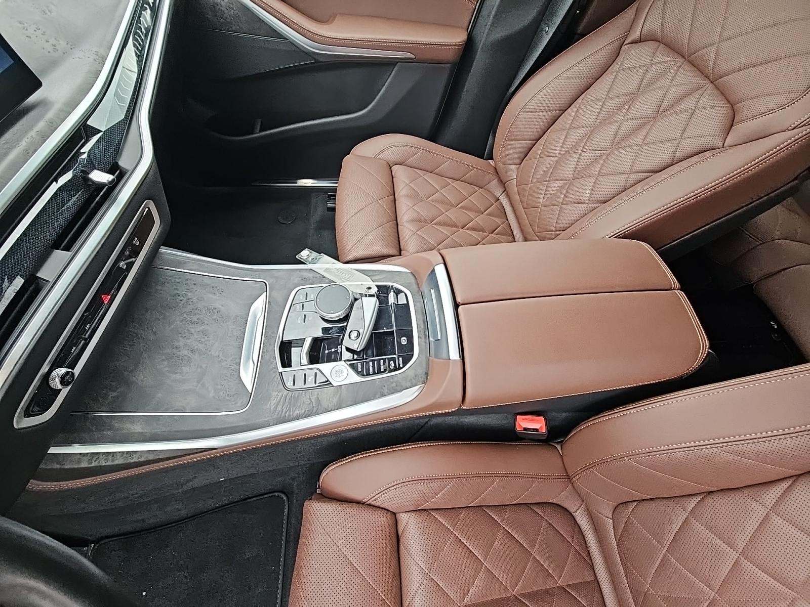 2023 BMW X7 xDrive40i AWD