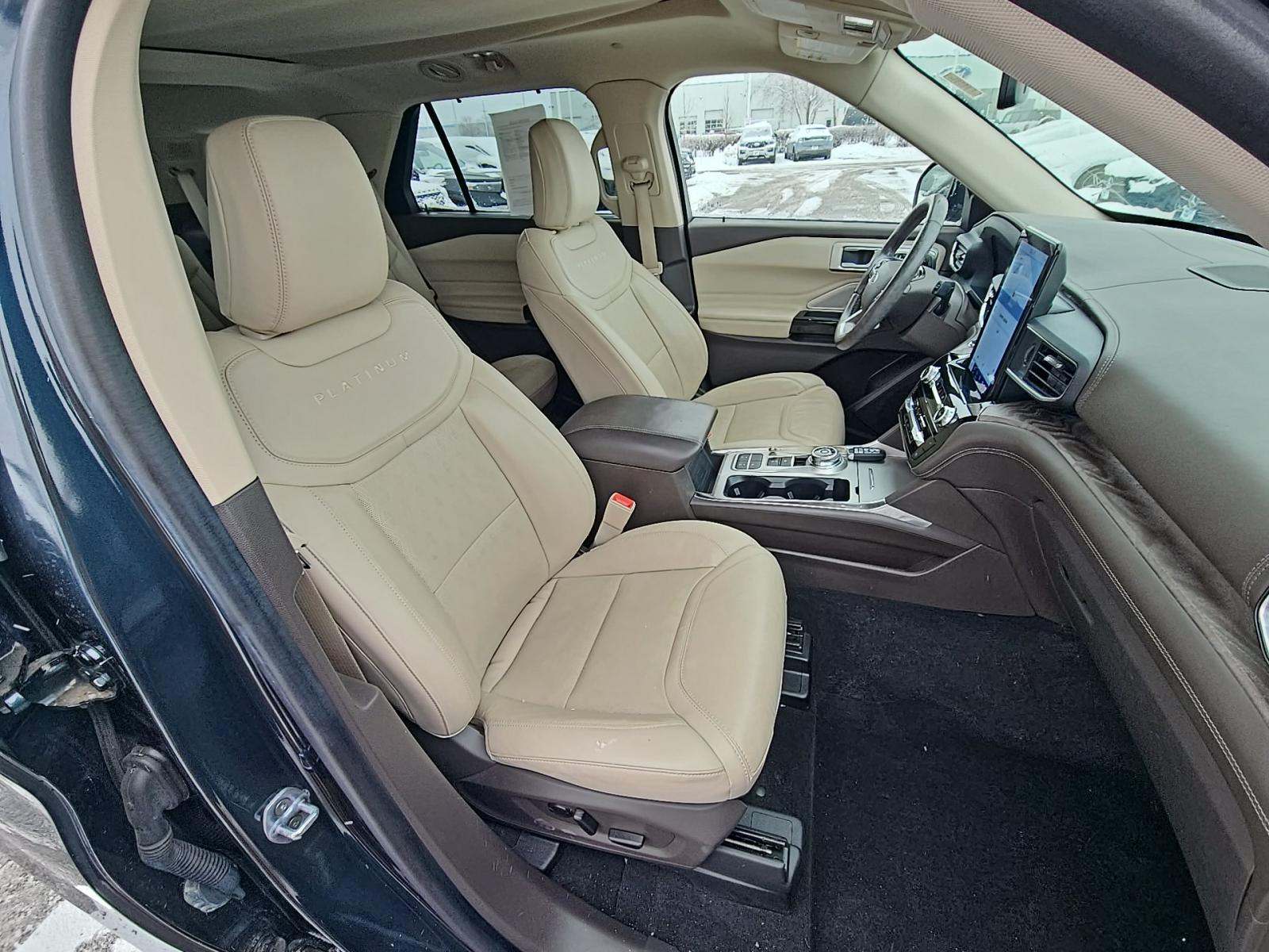 2022 Ford Explorer Hybrid Platinum RWD