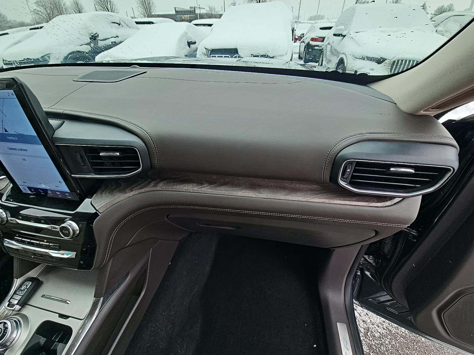 2022 Ford Explorer Hybrid Platinum RWD