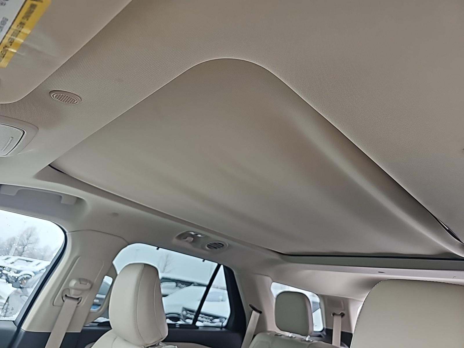 2022 Ford Explorer Hybrid Platinum RWD