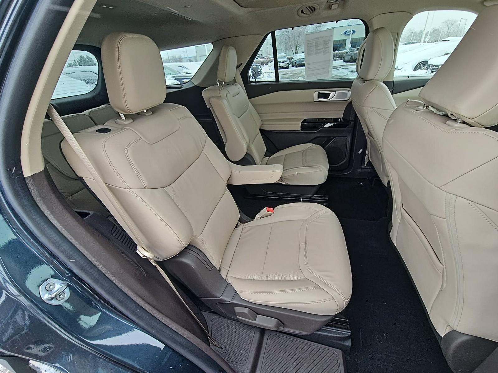 2022 Ford Explorer Hybrid Platinum RWD