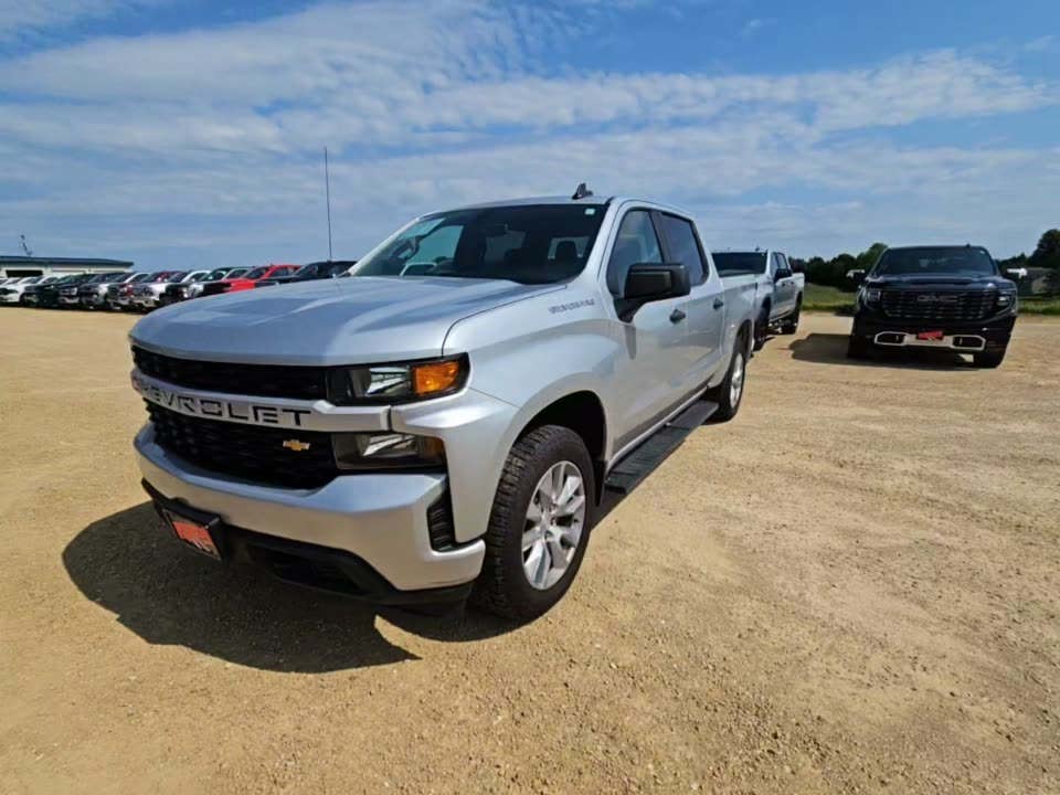 2022 Chevrolet Silverado 1500 Custom AWD