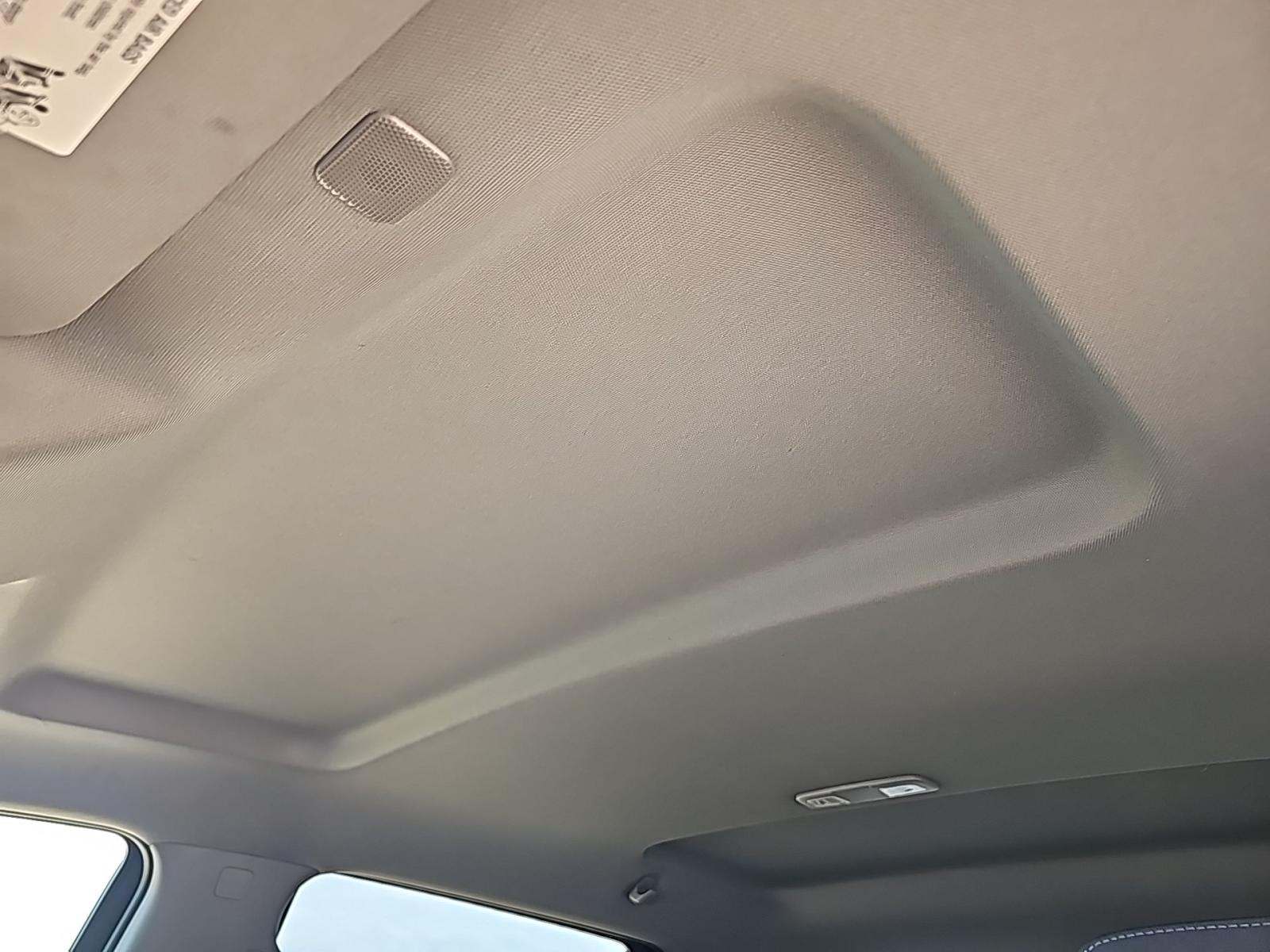 2022 Chevrolet Silverado 1500 Custom AWD