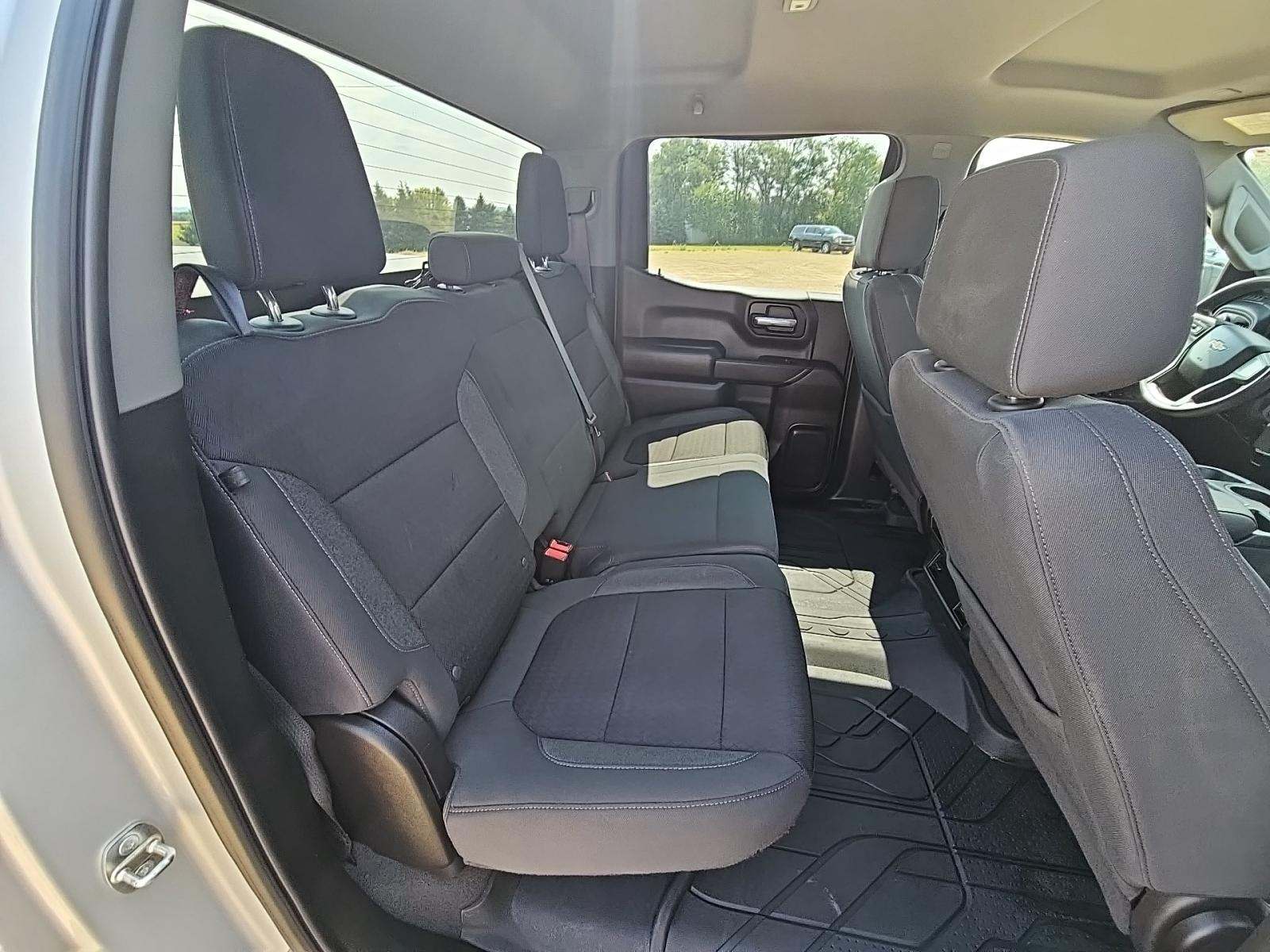 2022 Chevrolet Silverado 1500 Custom AWD