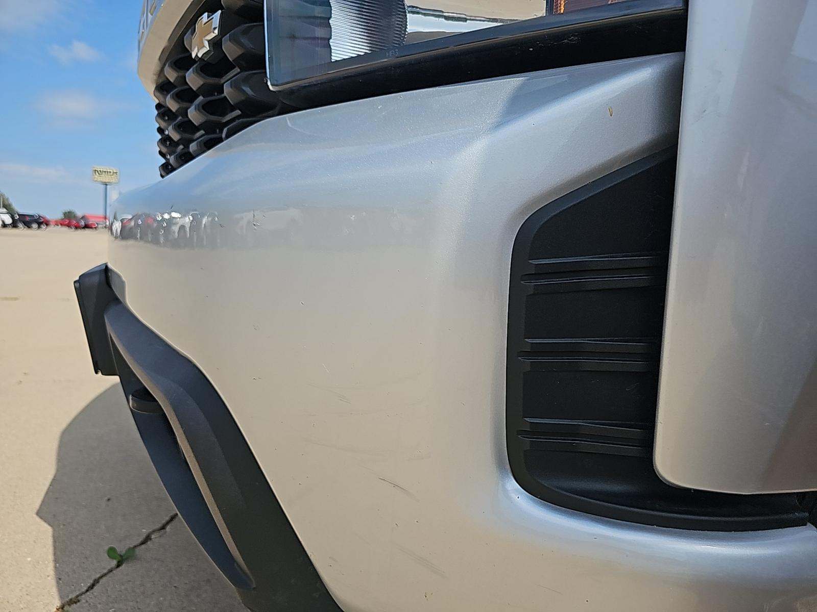 2022 Chevrolet Silverado 1500 Custom AWD