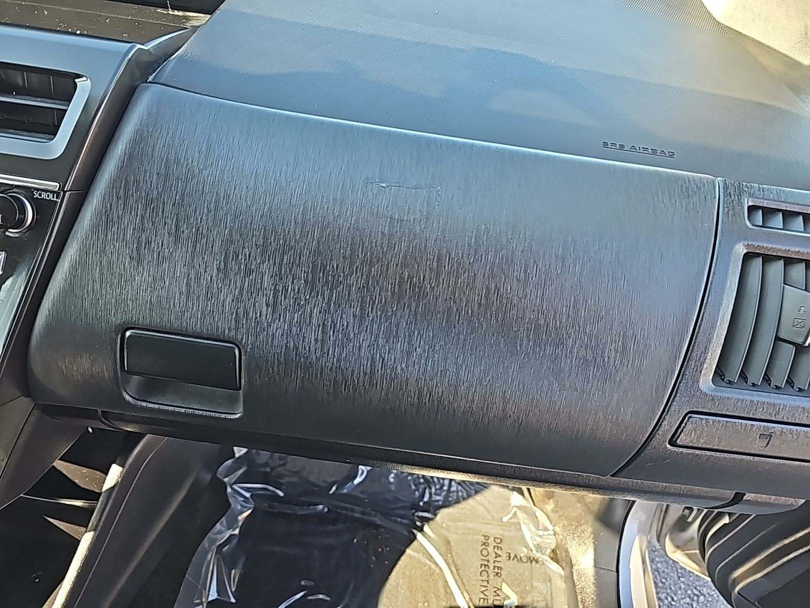 2015 Toyota Prius v Three FWD