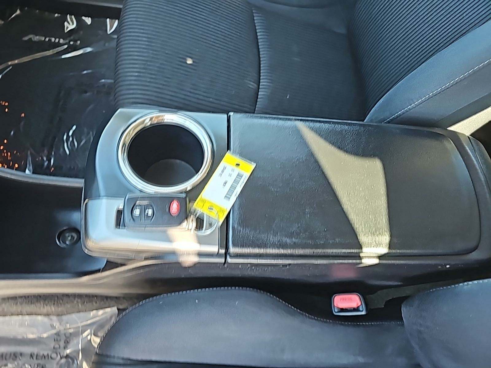 2015 Toyota Prius v Three FWD