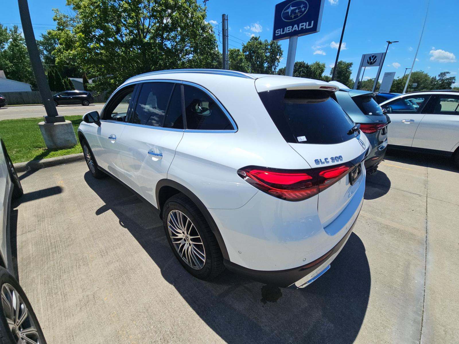2025 Mercedes-Benz GLC GLC 300 AWD
