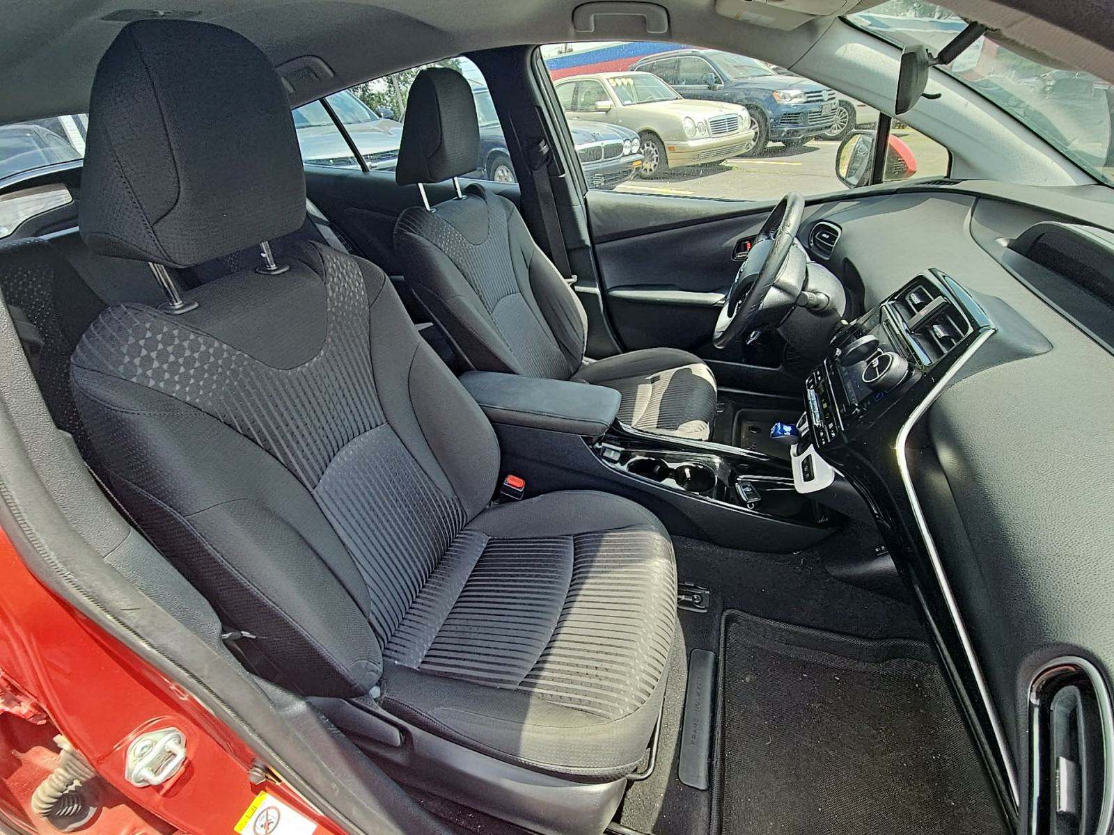 2017 Toyota Prius Prime Plus FWD