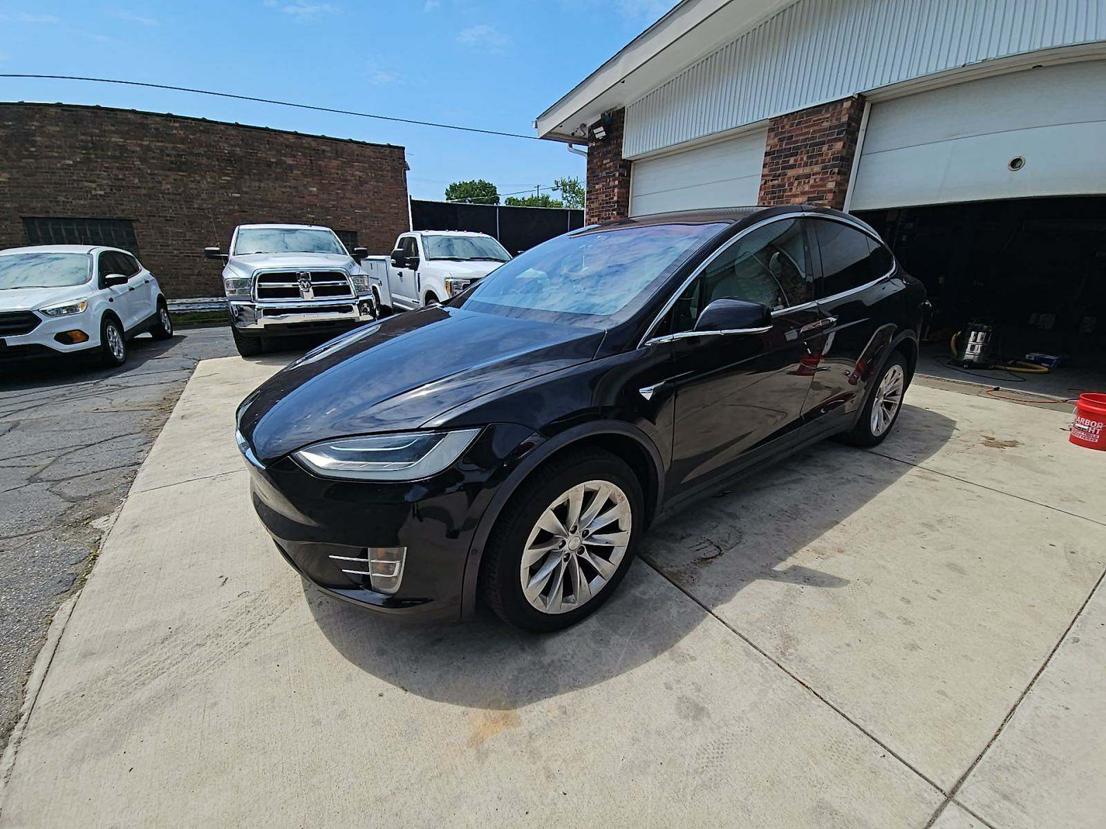 2017 Tesla Model X 90D AWD