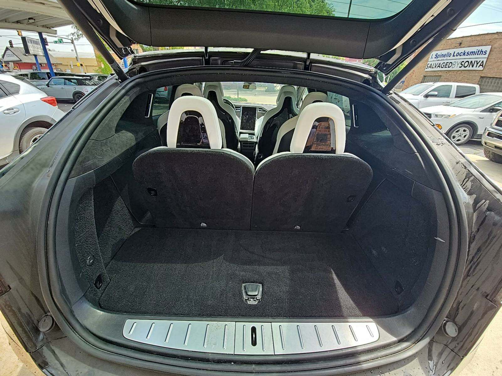 2017 Tesla Model X 90D AWD