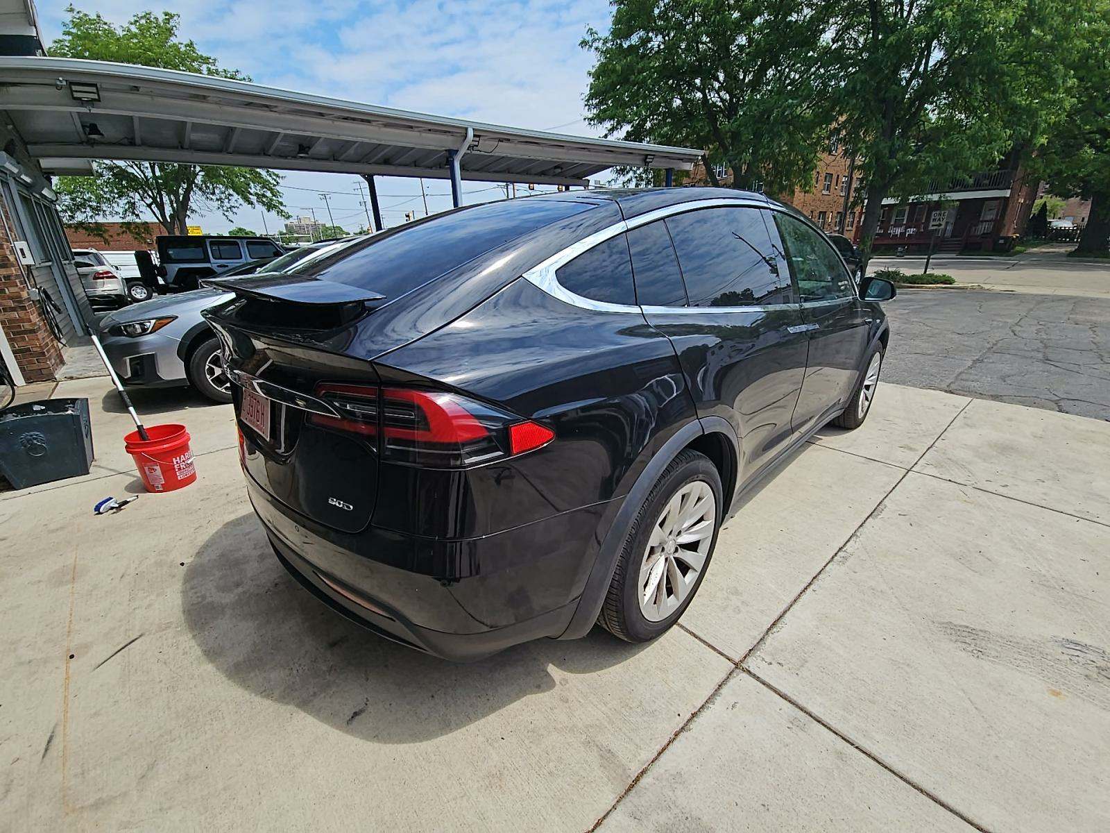 2017 Tesla Model X 90D AWD