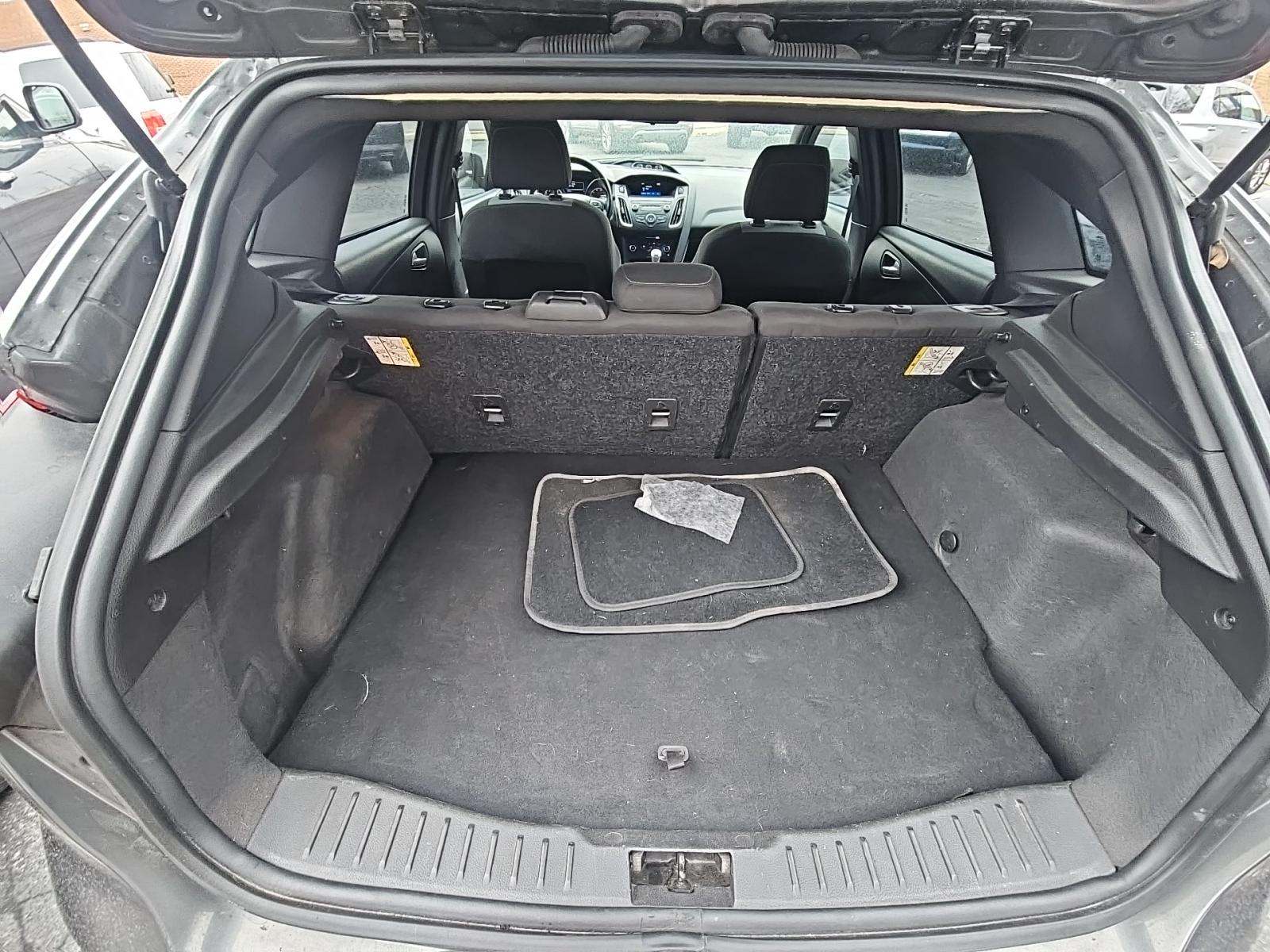 2018 Ford Focus ST FWD