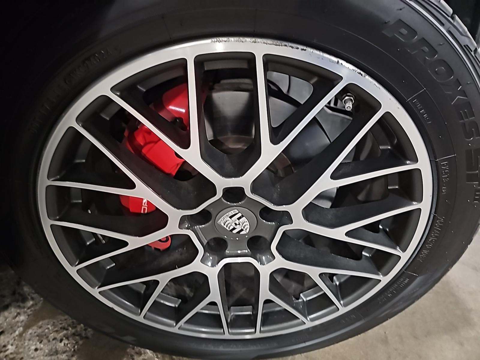 2017 Porsche Macan Turbo AWD