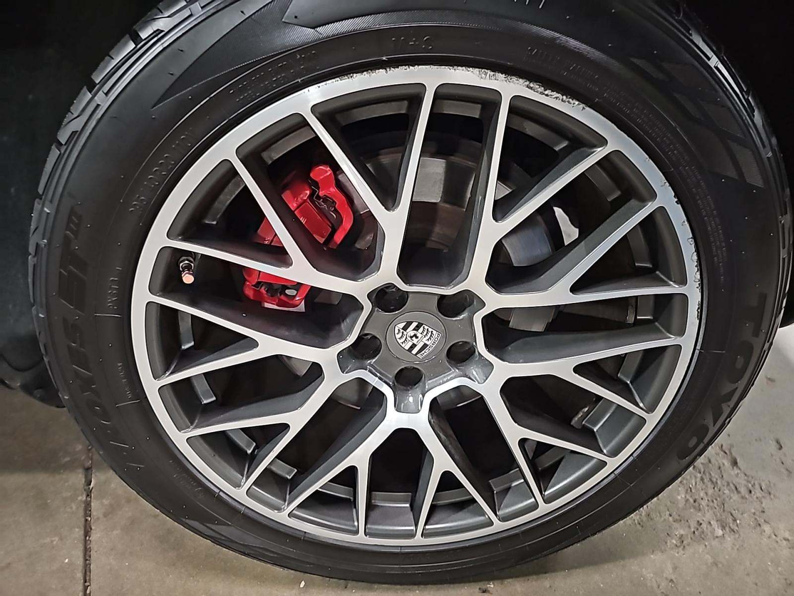 2017 Porsche Macan Turbo AWD