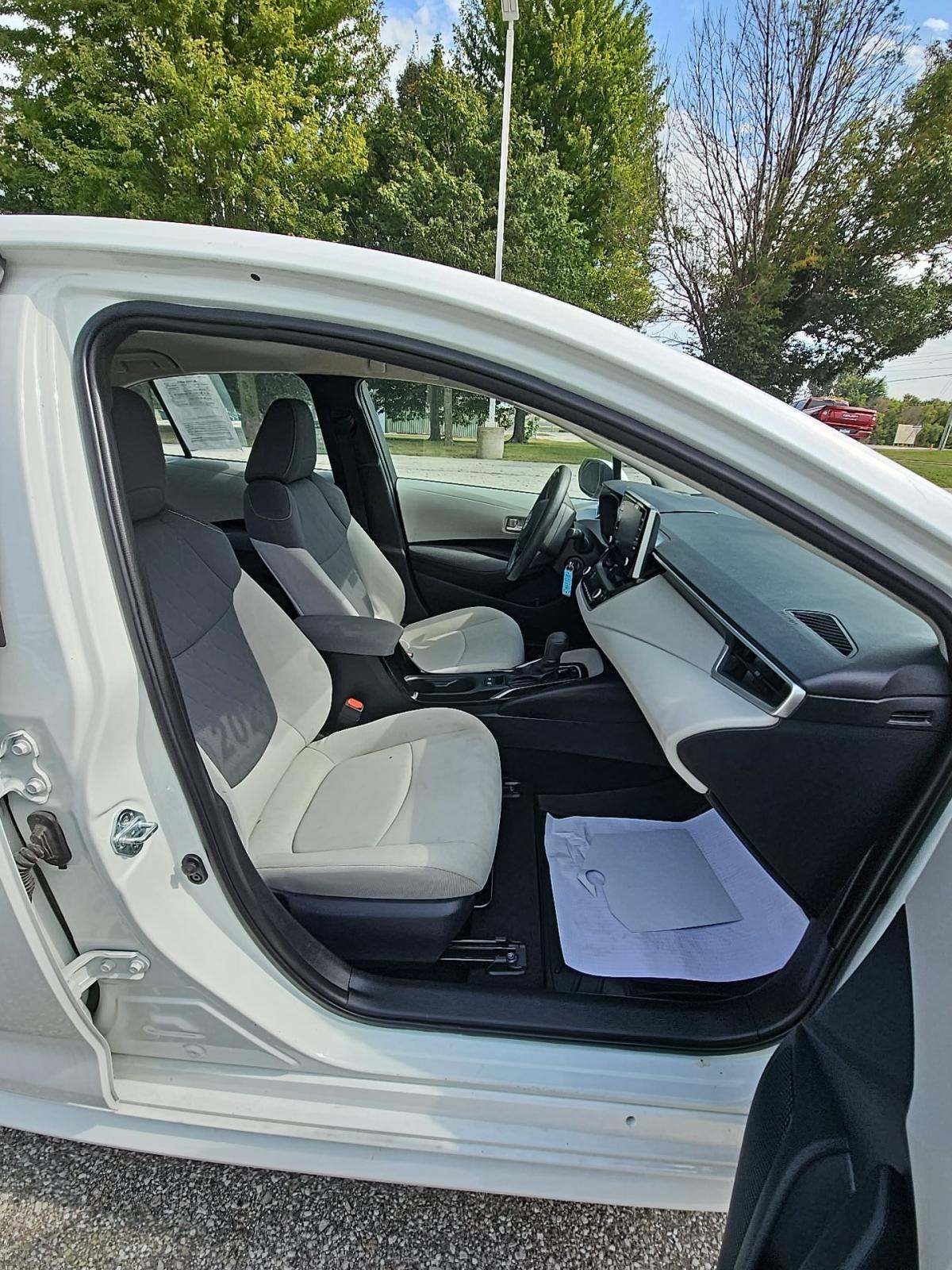 2021 Toyota Corolla LE FWD