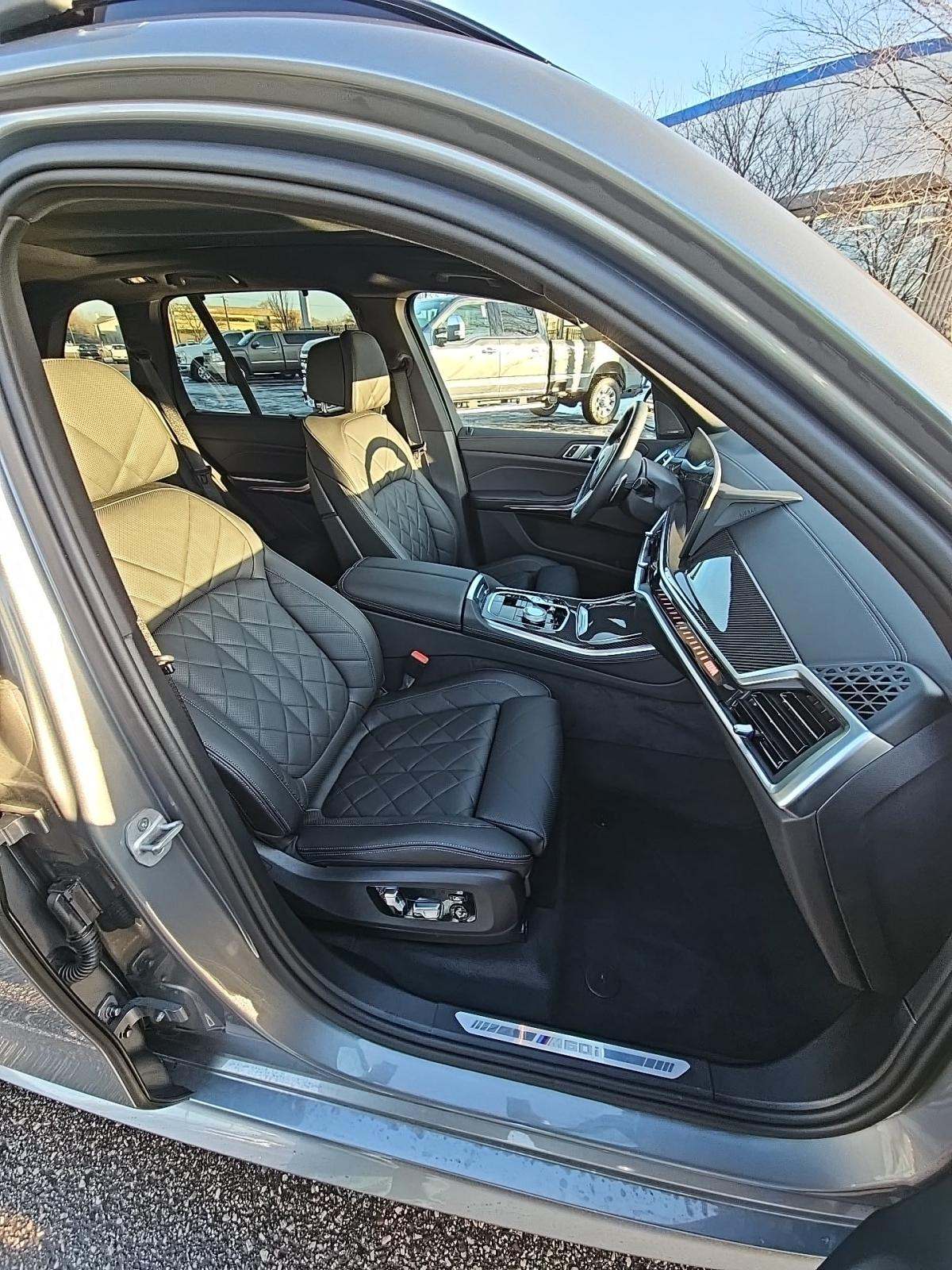 2025 BMW X5 M60i xDrive AWD