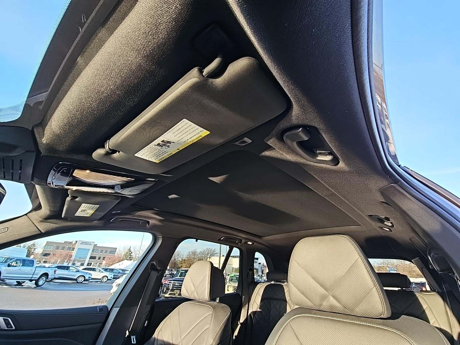 2025 BMW X5 M60i xDrive AWD