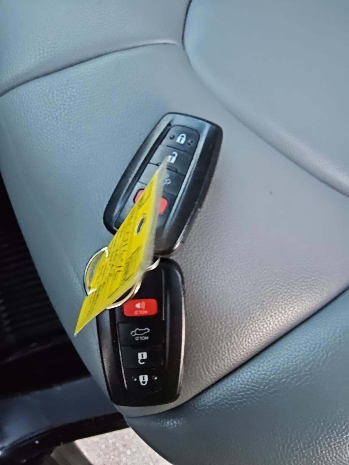 2022 Toyota Highlander Hybrid XLE AWD