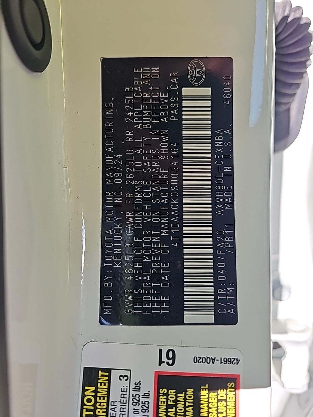 2025 Toyota Camry LE FWD