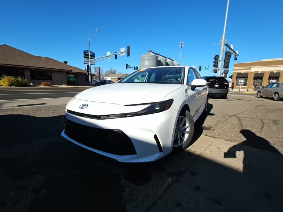2025 Toyota Camry LE FWD