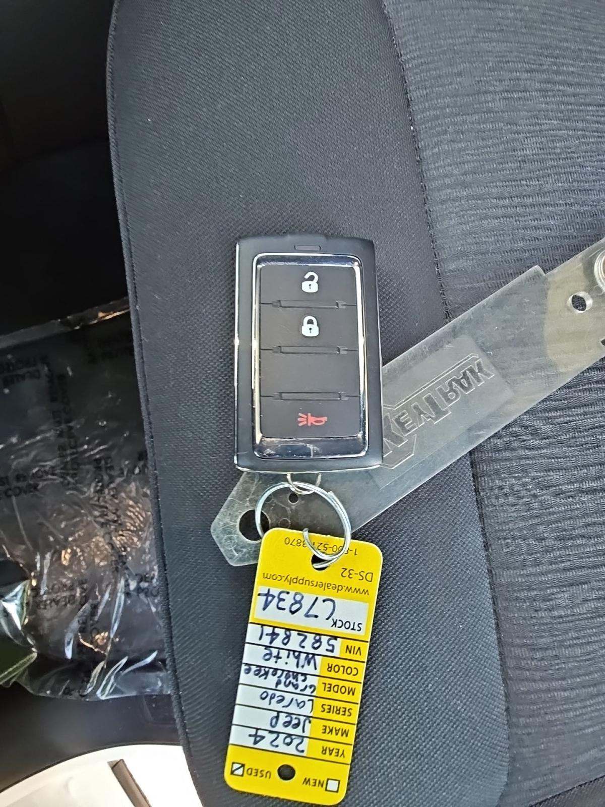 2024 Jeep Grand Cherokee Laredo X AWD