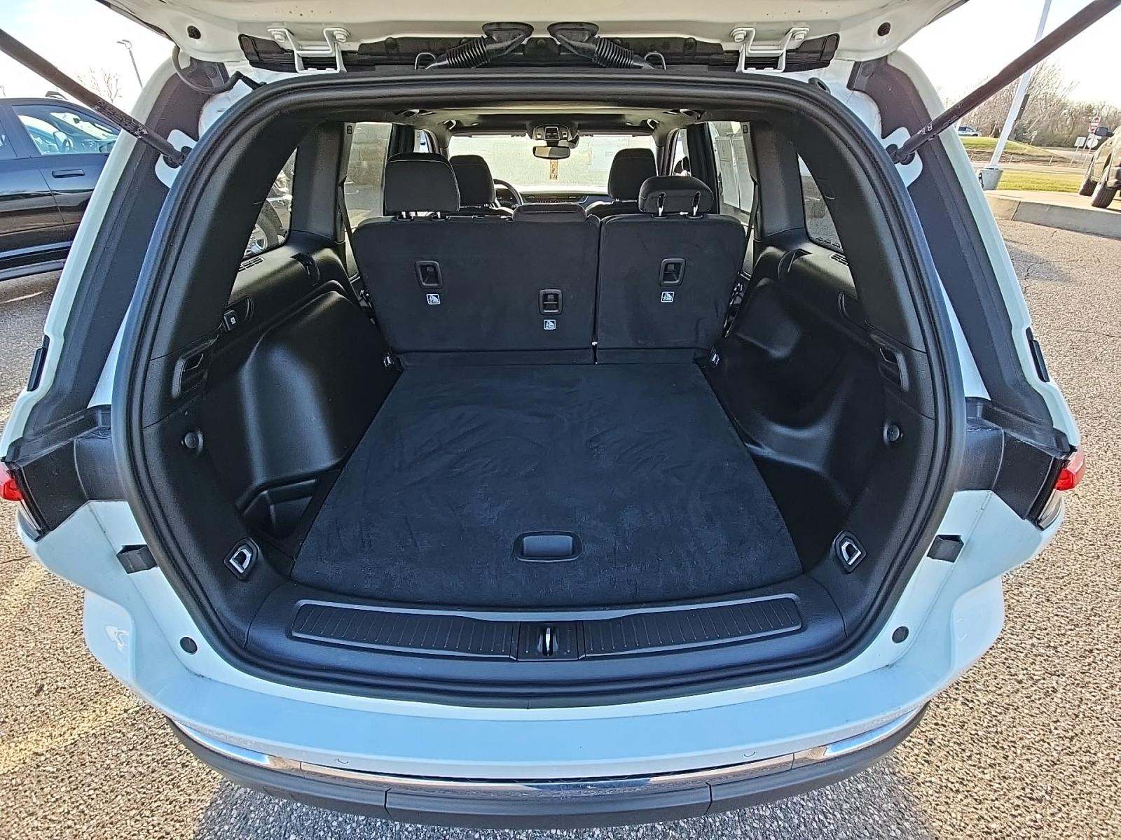 2024 Jeep Grand Cherokee Laredo X AWD