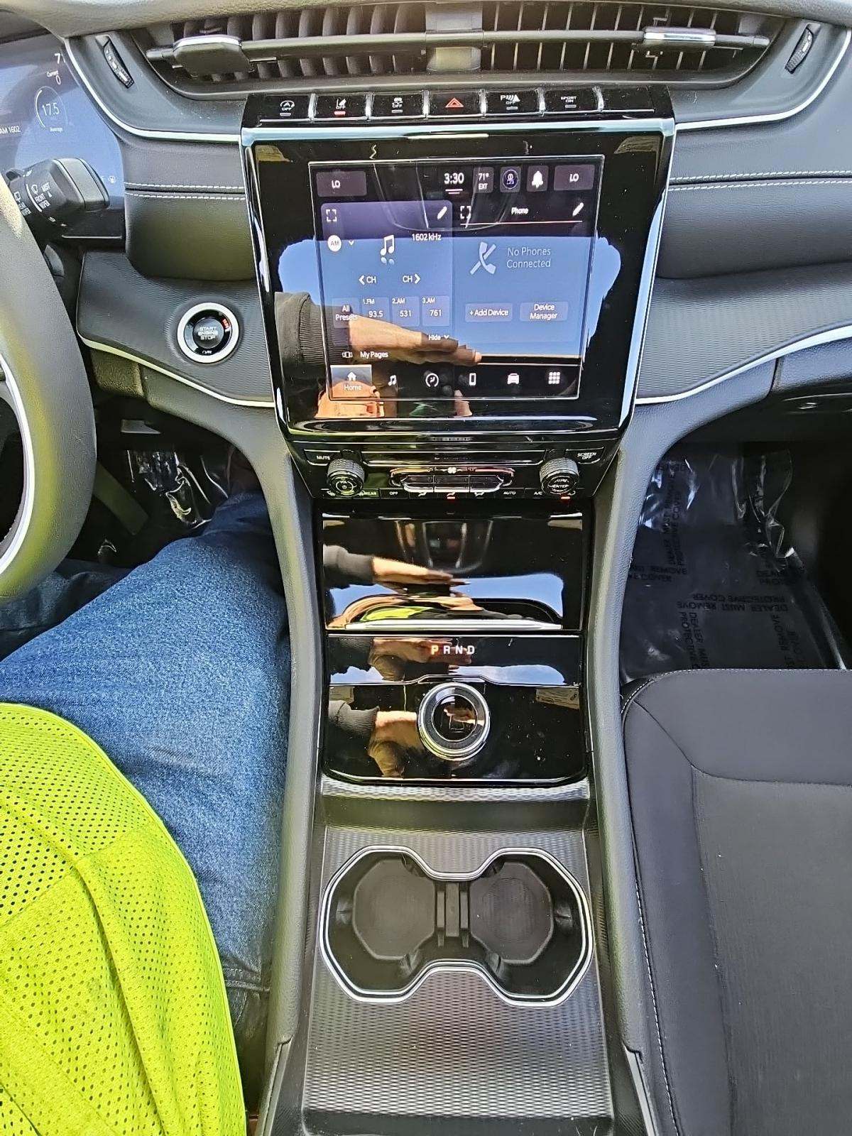 2024 Jeep Grand Cherokee Laredo X AWD