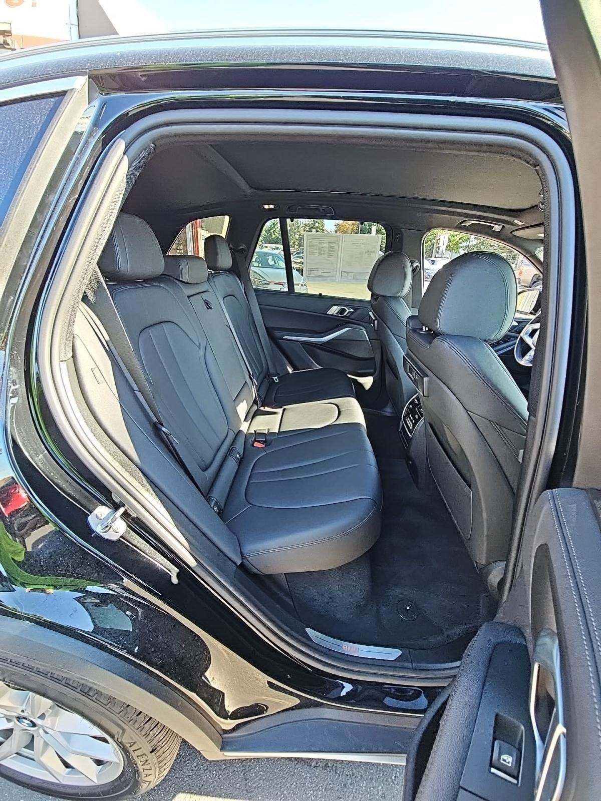 2022 BMW X5 xDrive40i AWD